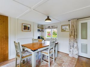 Dining Room- click for photo gallery